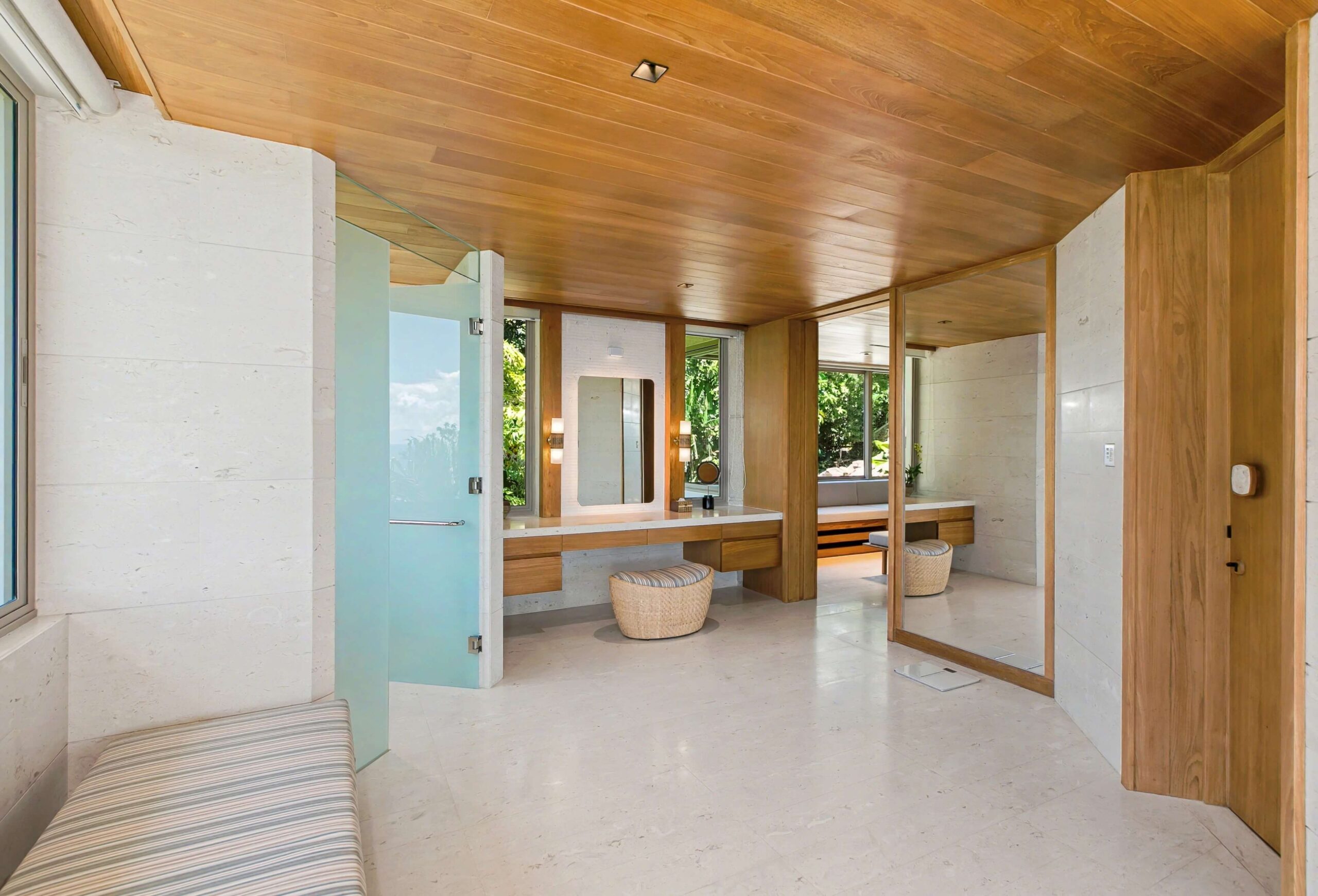 Master Bedroom - Extra 1